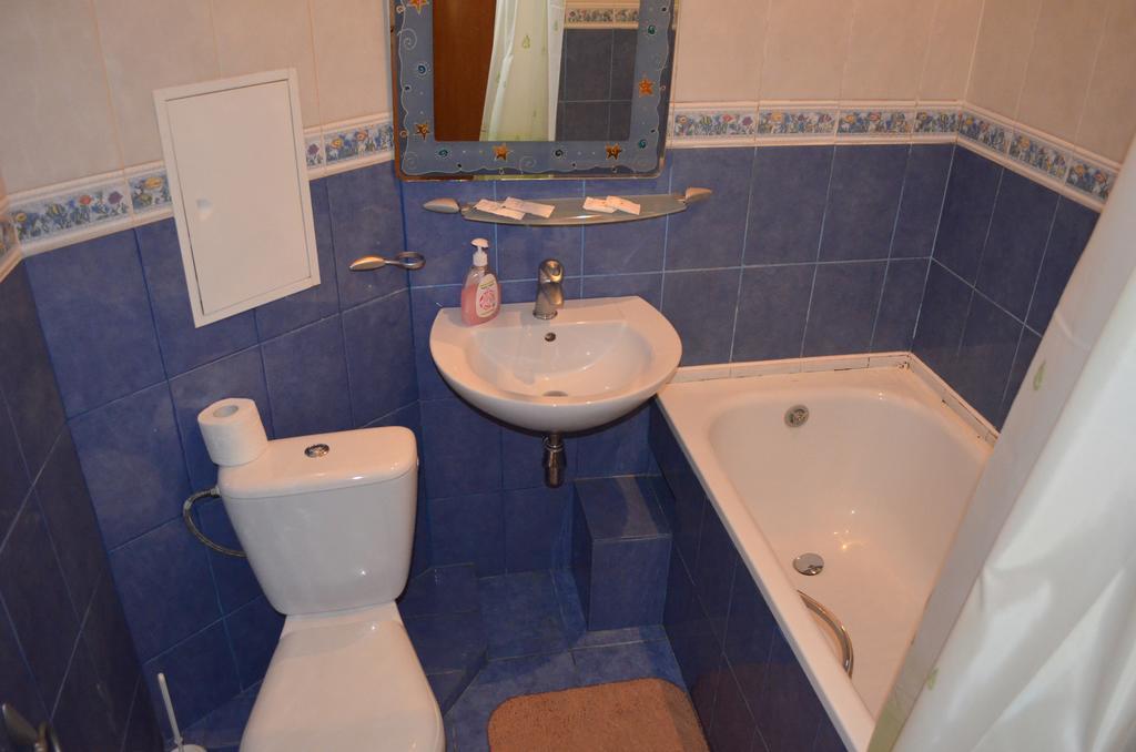 Chapayev Apartments Kiev Bilik gambar